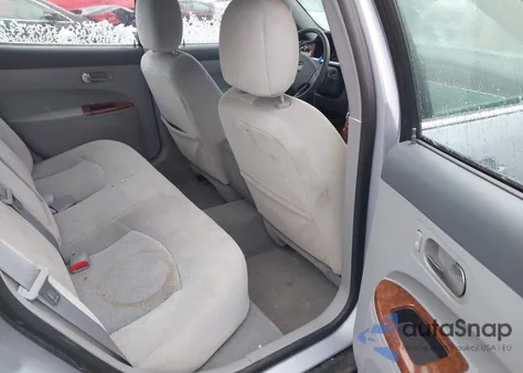 2005 Buick Lacrosse Cx z USA, uszkodzony, nr VIN 2G4WC532651355791